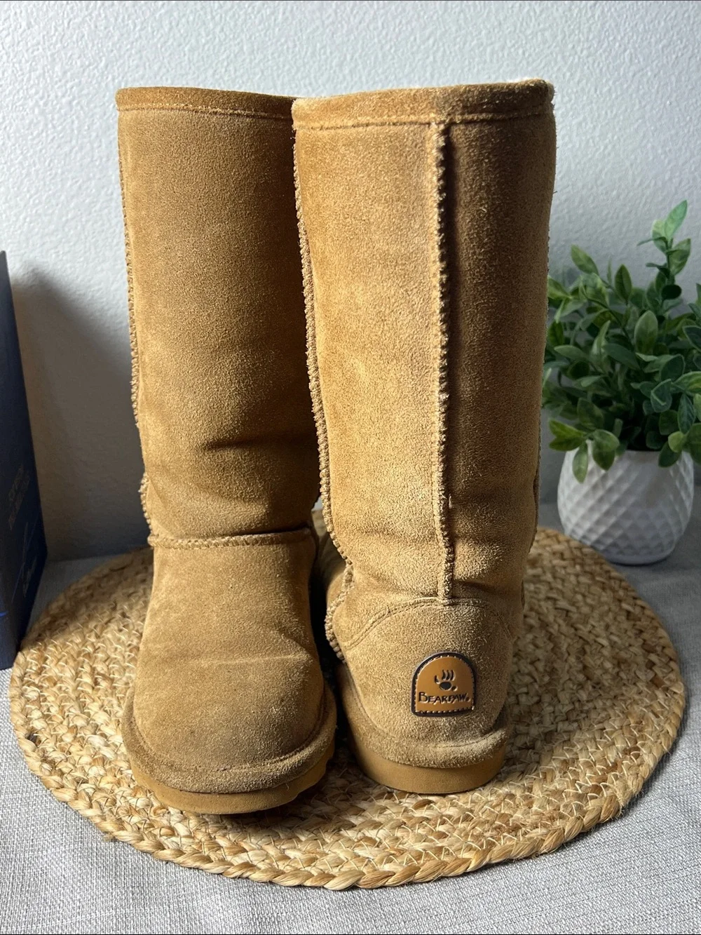 BEARPAW Elle Tall Chestnut Suede Boots Women’s Size 6